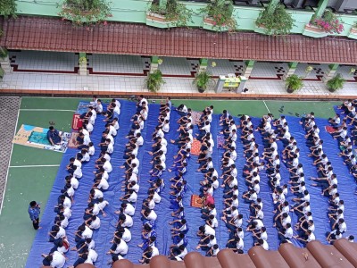 Shalat Dzuhur Berjamaah