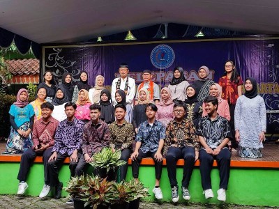 Pengisi Acara Pelepasan kelas 9 & Kepala Sekolah