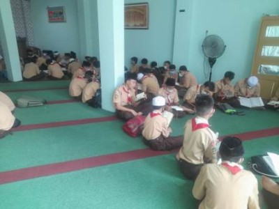 Pembacaan Alquran serentak (himbauan Gubernur DKI), 20 April 2022