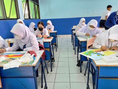 Classmeeting-Melukis