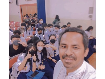 Kunjungan Belajar ke SMK Farmasi Penabur