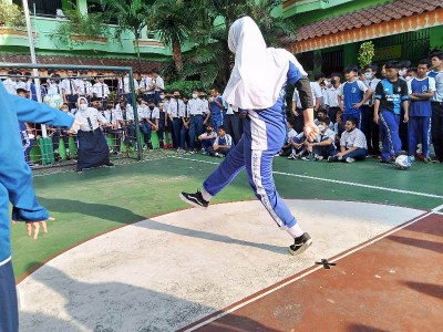 Classmeet-Futsal Shooting