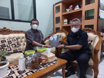 Bantuan Buku dari BNPB 